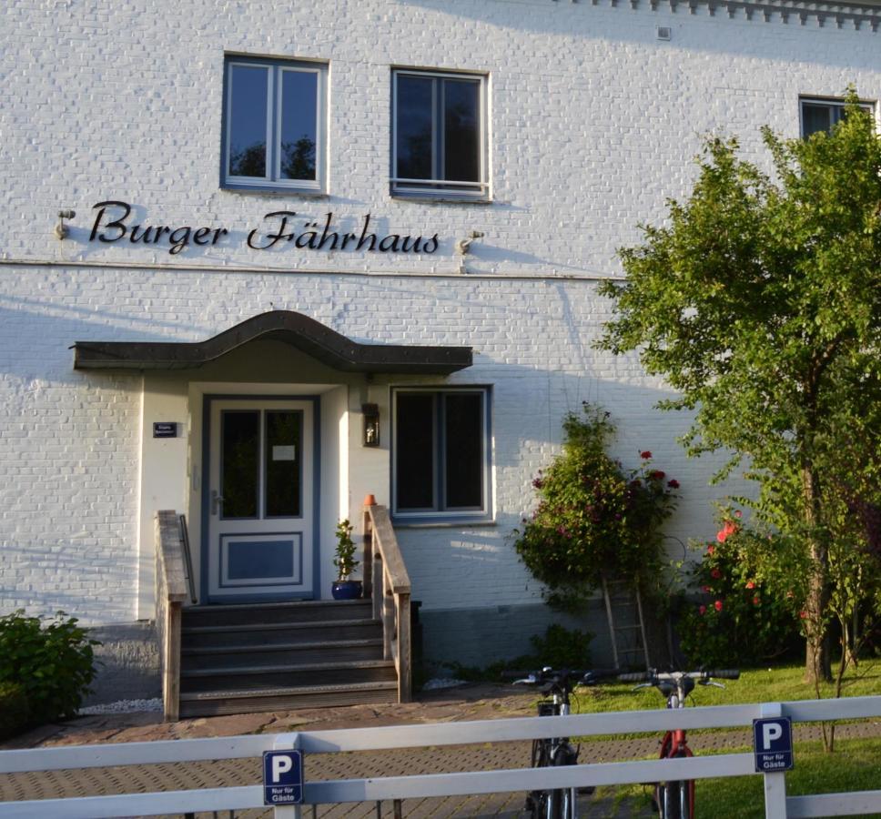 Burger Faehrhaus Acomodação com café da manhã Burg  Exterior foto